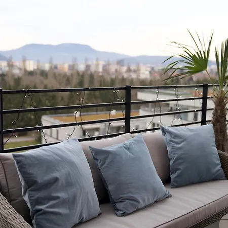 Apartman Edler Wohnraum Panoramablick 3 Sz Boxspringbetten, E-ladestation, Kaffeevollautomat, Klima, Lift, Terrasse & 2xtg Graz